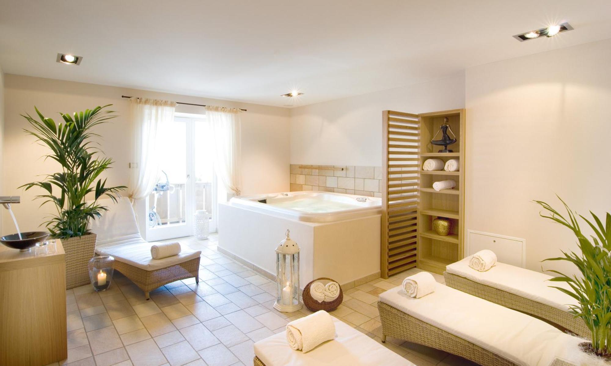 טירולו Hotel Kronsbuehel מראה חיצוני תמונה